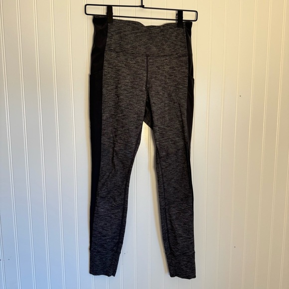 Athleta Excursion Hybrid Tight Gray Colorblock Leggings Women’s Size Small - Picture 1 of 11